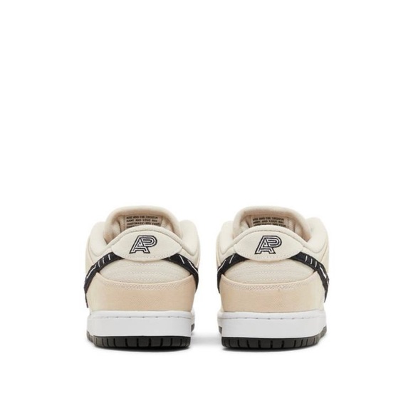 2023 Albino & Preto x Dunk Low SB'Jiu-Jitsu' - Picture 3 of 10